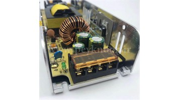 سوئیچینگ 12 ولت 10 آمپر برند B.L.N کد BLN-SWITCHING-12V-10A